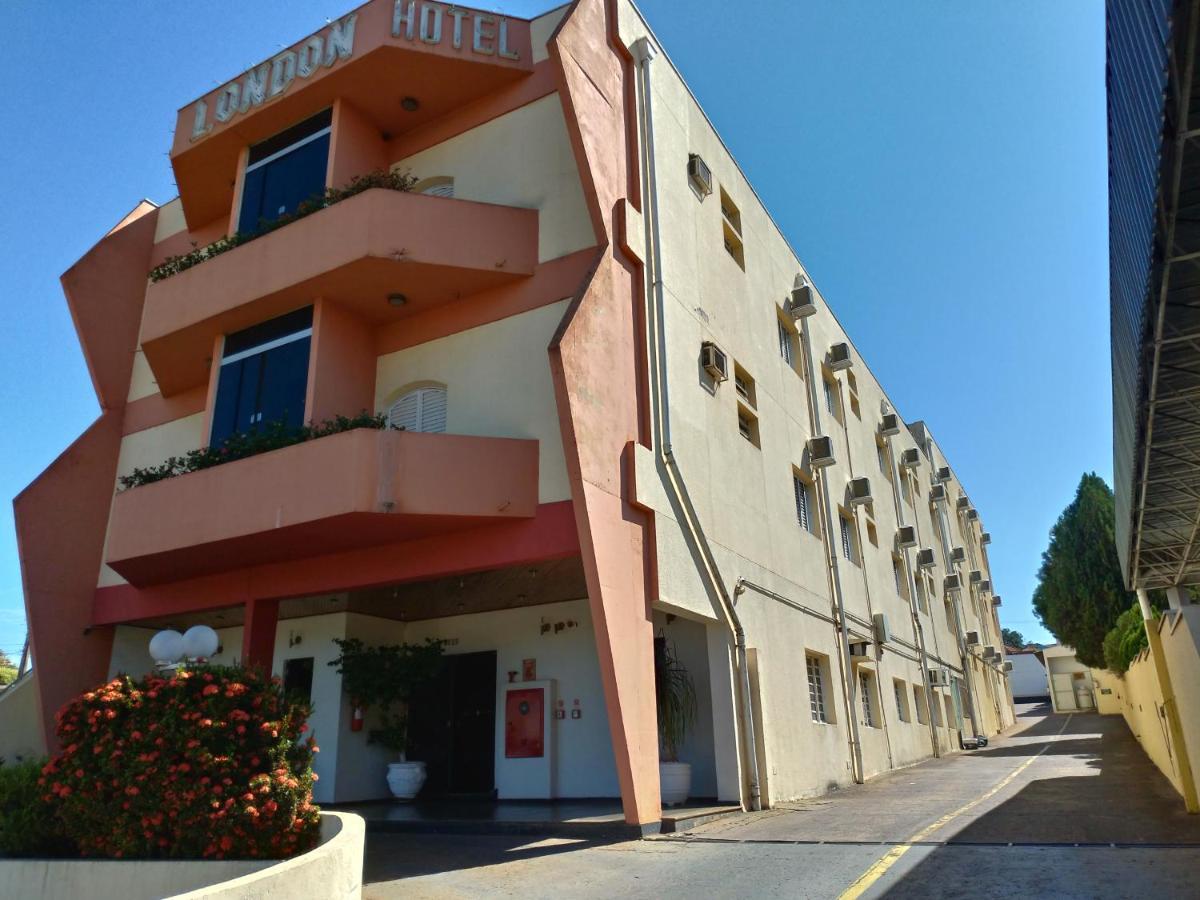 Hotel London أراراكوارا المظهر الخارجي الصورة